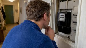 Stromzähler richtig ablesen: Anleitung für jeden Zählertyp